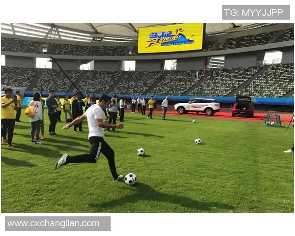 足球大师传承之道如何塑造新一代球员的技艺与精神 足球大师传承之道如何塑造新一代球员的技艺与精神